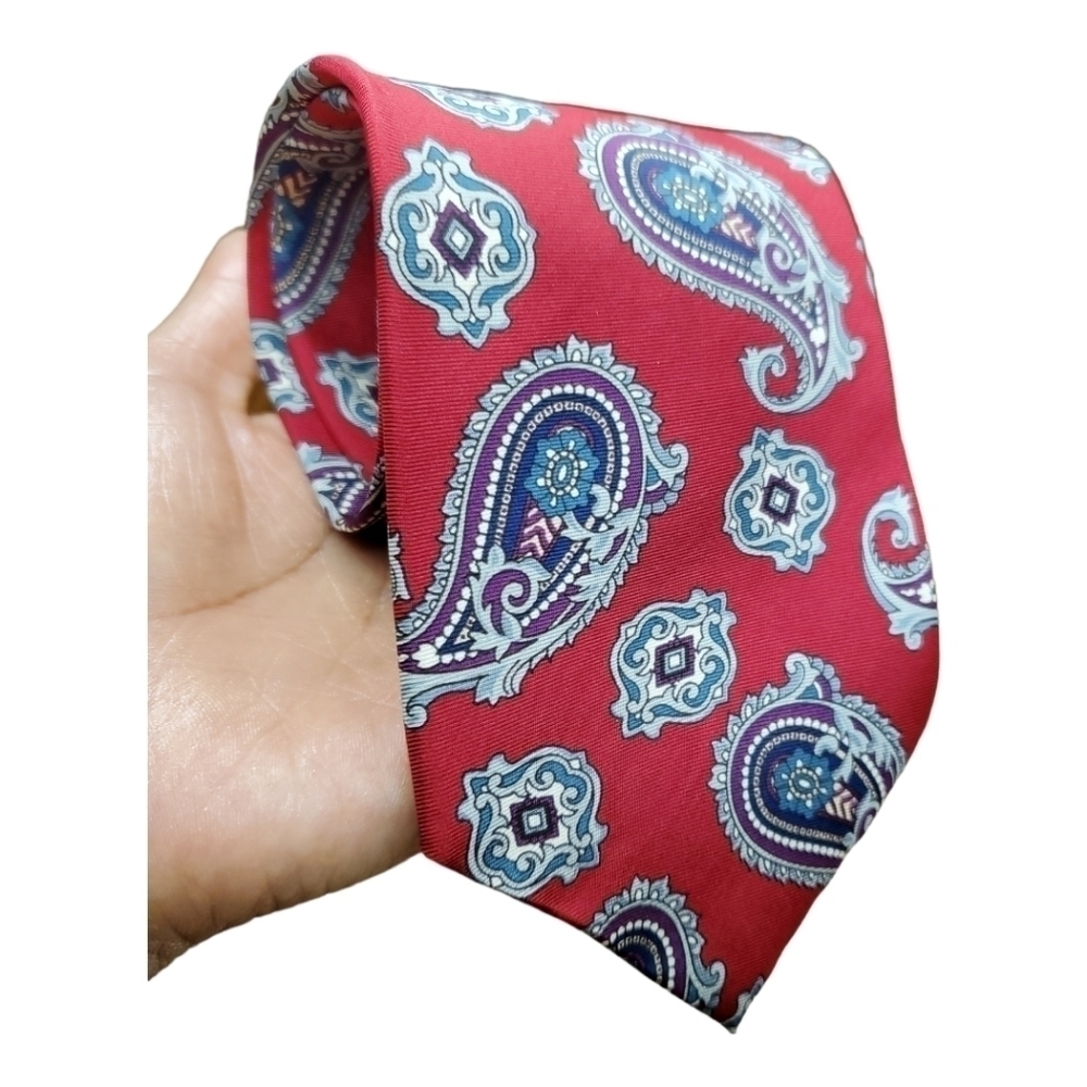 Oscar de la Renta  Vintage Couture Collection Silk Paisley Print Necktie